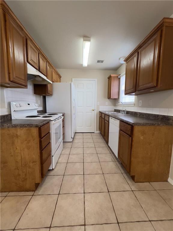 Photo - 861 Sunflower St