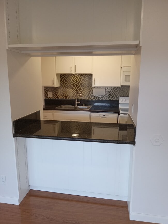 Photo - 5700 Baltimore Dr Condo Unit 233