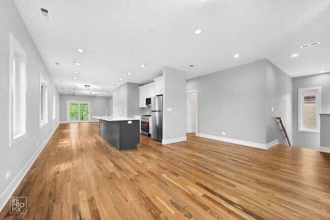 8734 Kimball Ave