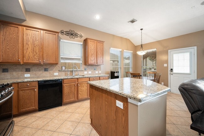 Building Photo - 13835 Cane Valley Ct
