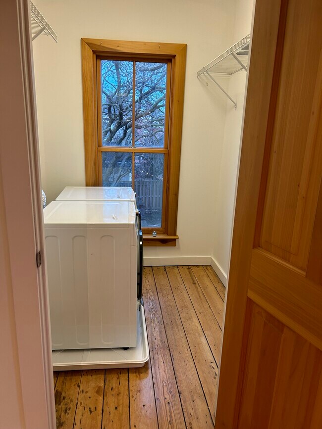 Laundry room - 720 Macon Aly