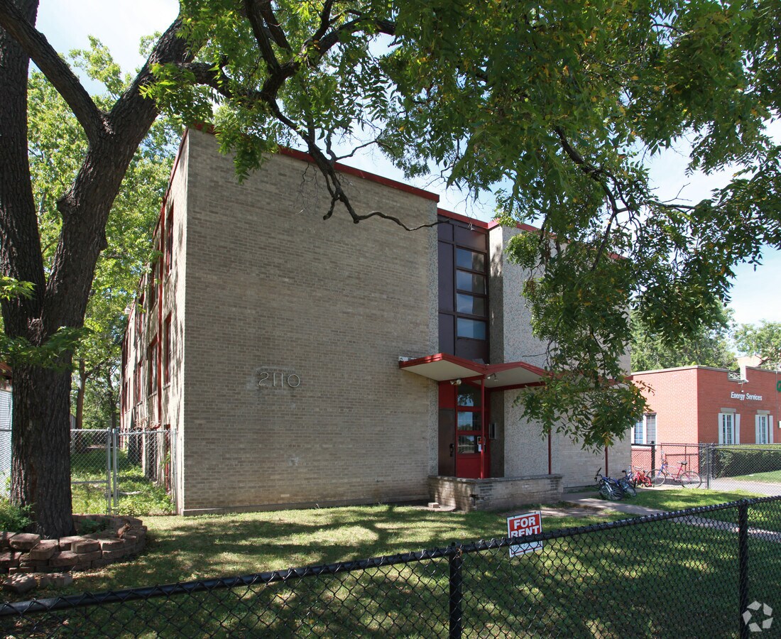 Photo - 2110 S Park Ave