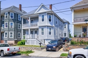 Building Photo - 51 Willard St Unit 2 Rental