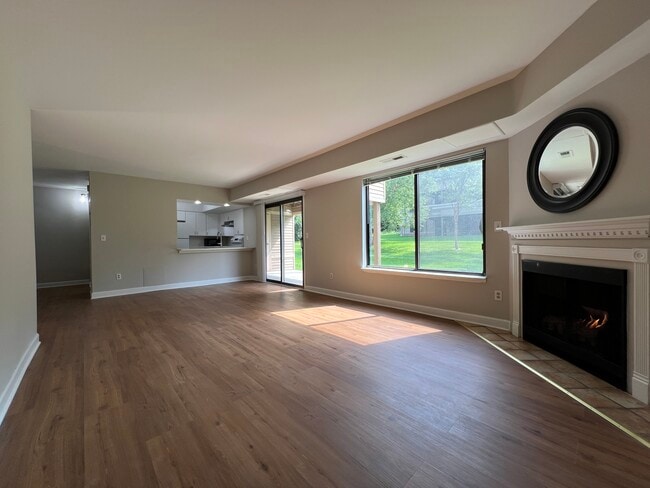 Building Photo - 225 Briarcrest Unit 202