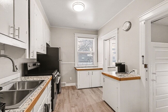 Photo - 936 W Kalamazoo Ave Unit #1