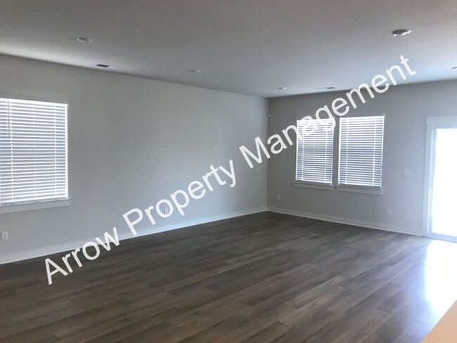 One-Level New Construction in Lebanon!