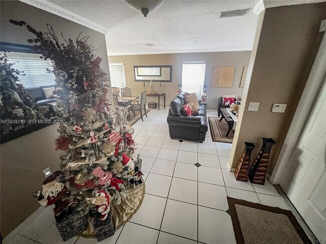 Photo - 10110 SW 166th Ct