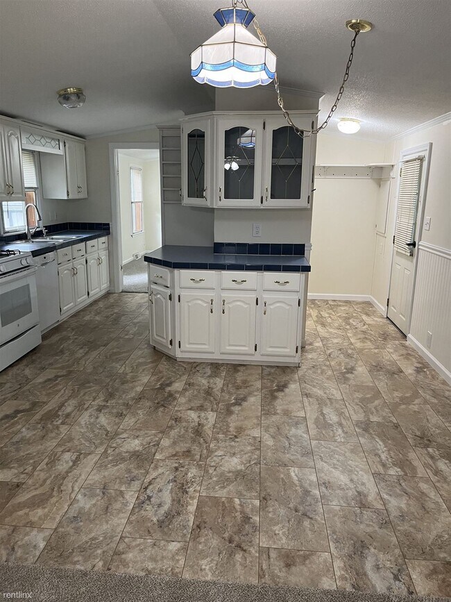 Photo - 2 br, 2 bath Mobile Home - 28 Forrest Dr