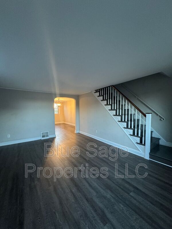 Photo - 279 Westpark Ln