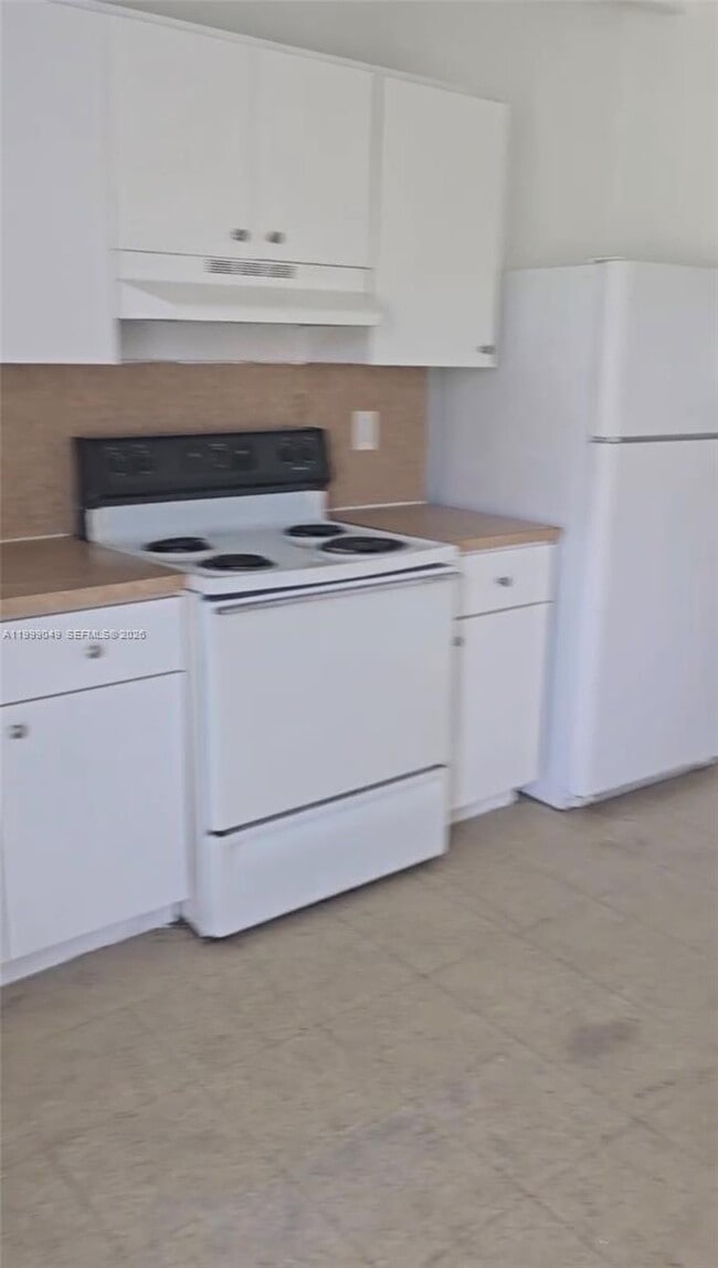 Photo - 320 SW 11th Ave Unit 1