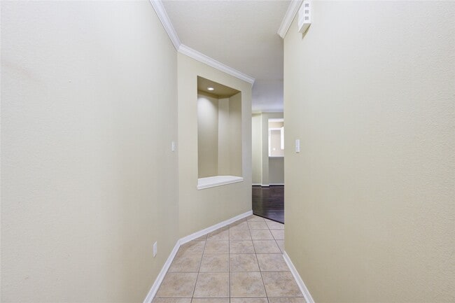 Photo - 22010 Kenlake Dr