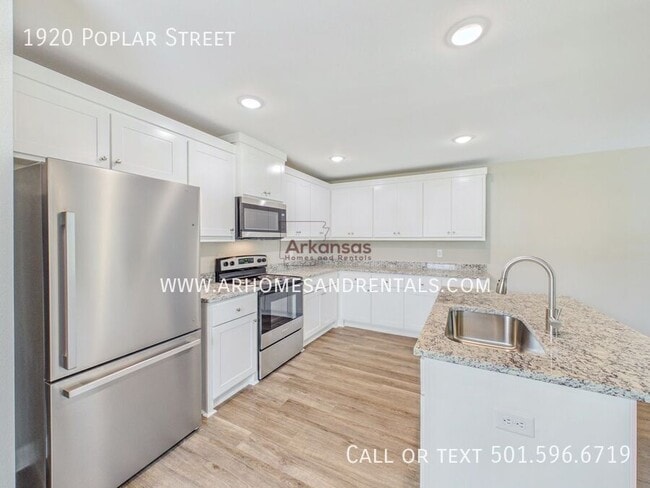 Photo - 1920 N Poplar St