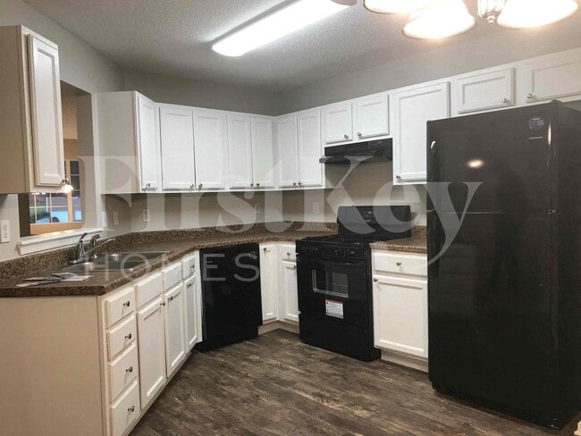 Photo - 4020 Brookfield Way