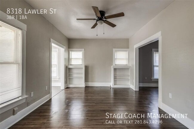 Photo - 8318 Lawler St