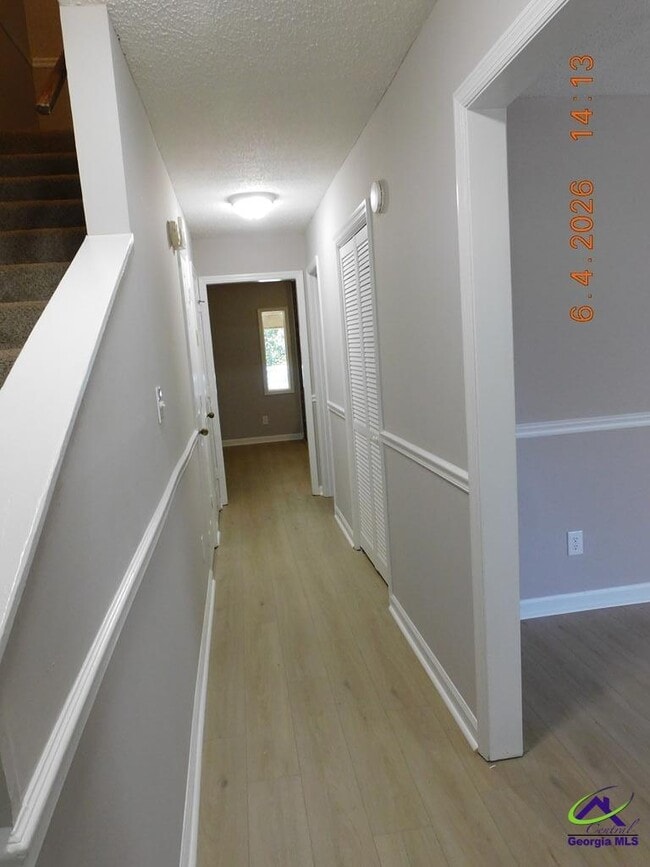 Building Photo - 1215 Macon Rd