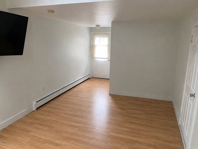 77 Main St Unit 77