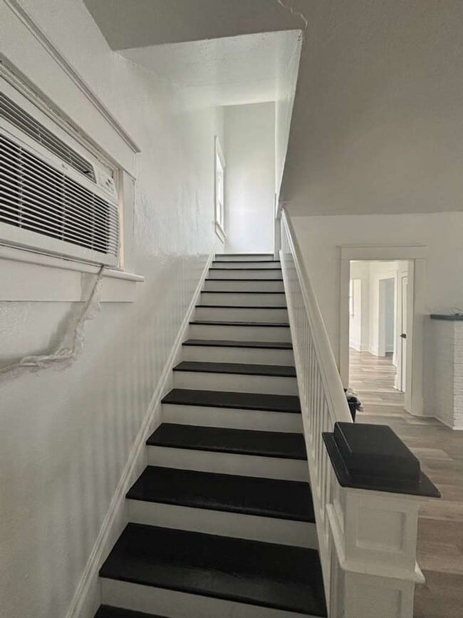 Photo - 1028 N West St