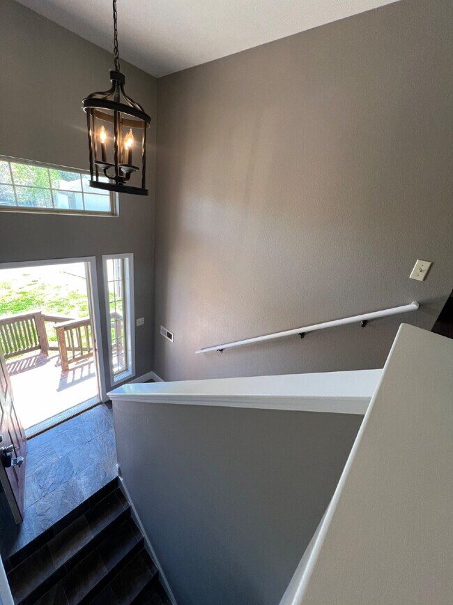 4 Bedroom / 3 Bath - Horizon Hills / Meadow Ridge (Near Branson school district)
