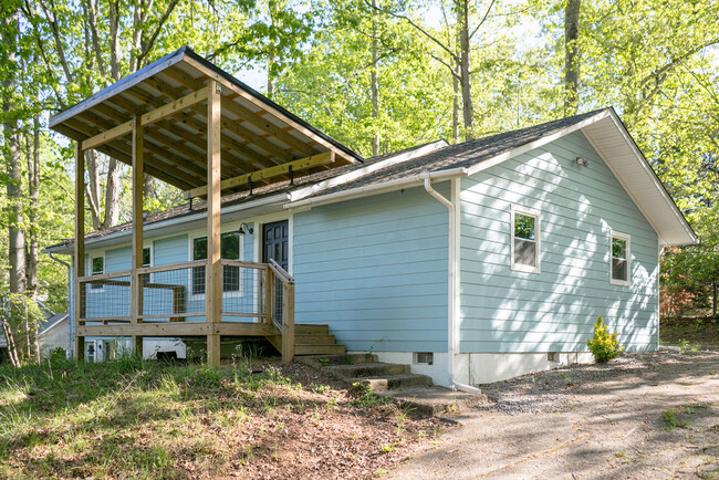 Building Photo - 4 Rosemary Rd Rental