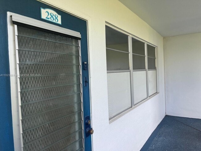 Photo - 288 North Dr Unit 288