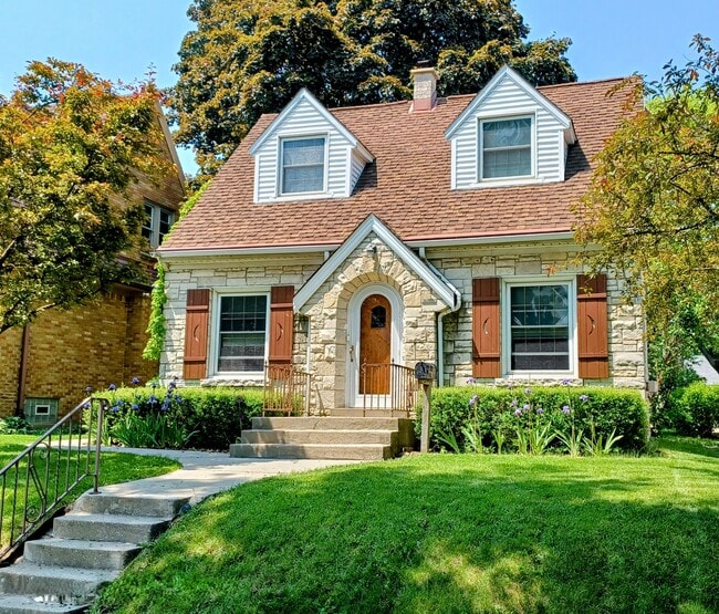 Photo - 3037 S 38th St House