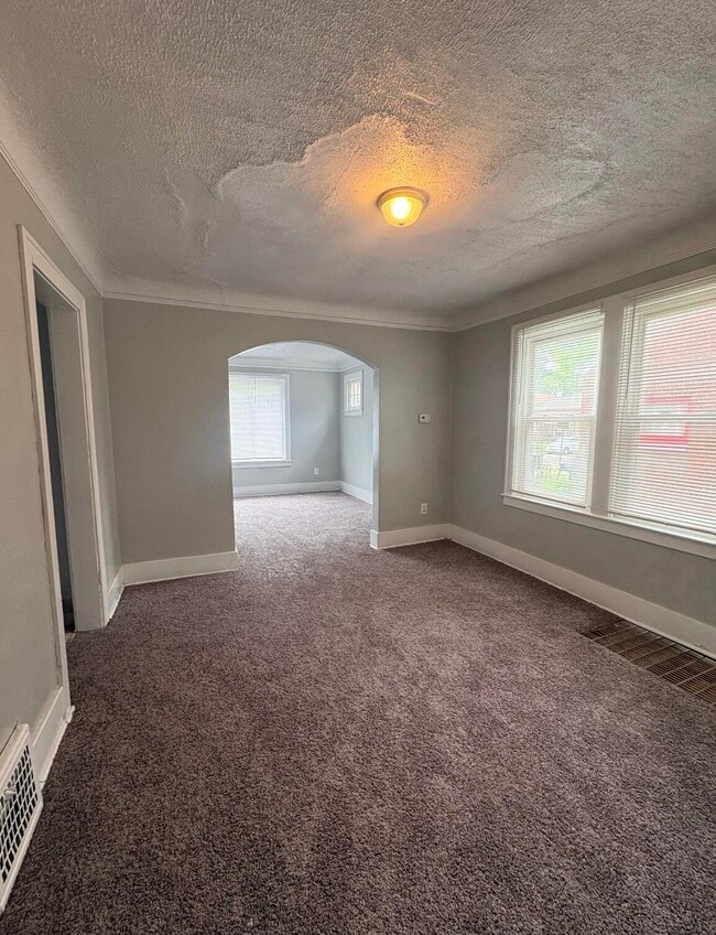 Photo - 9342 Northlawn St