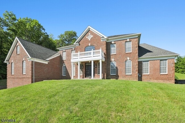 Photo - 1 Ridgeline Drive House