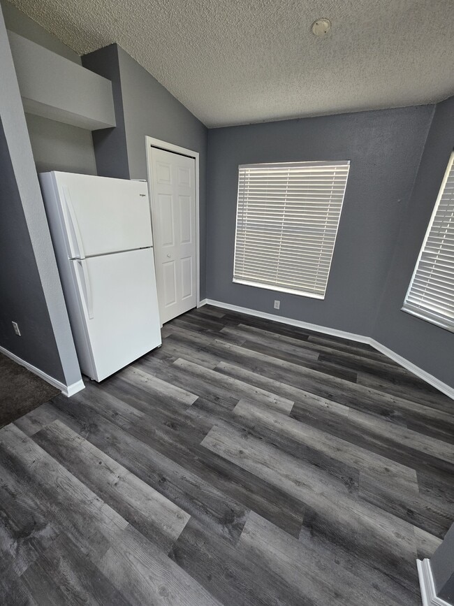 Photo - 11752 Lynmoor Dr