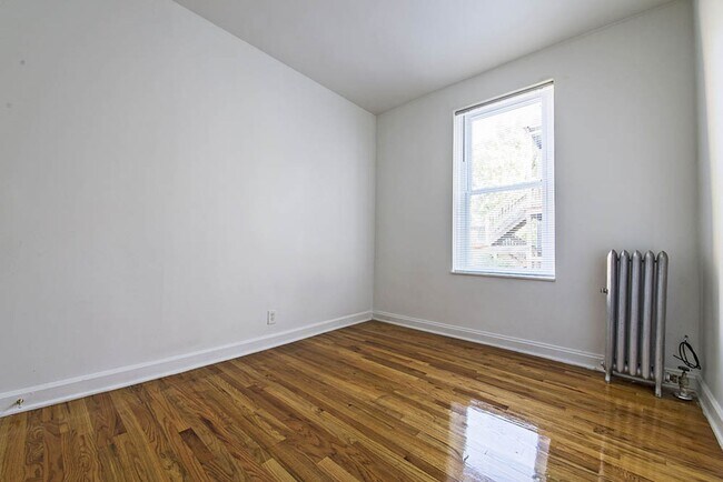 Photo - 148 N La Crosse Ave Chicago, IL 60644