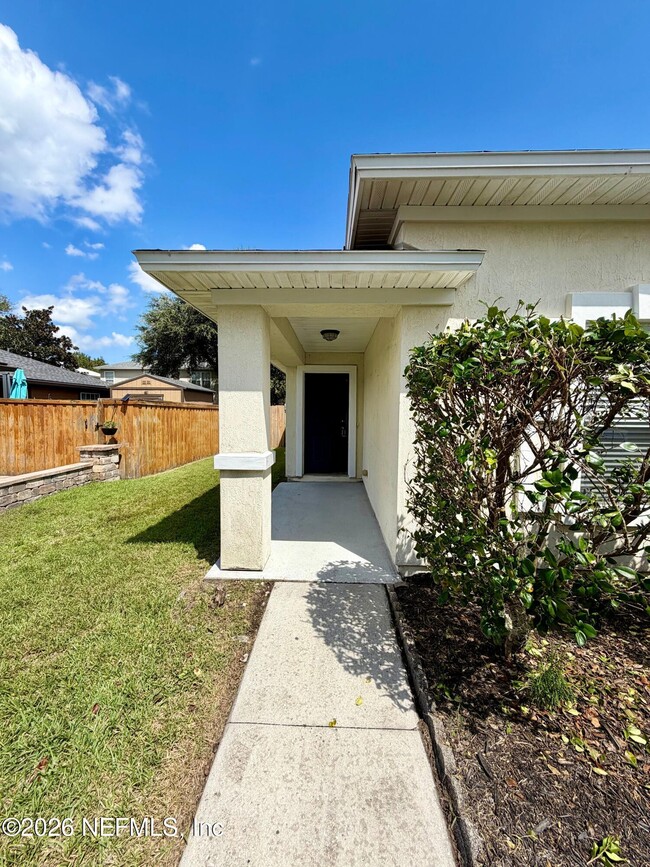 230 Cezanne Cir