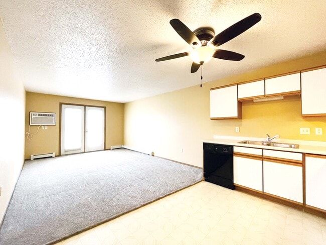 Photo - Turnpike Apartments