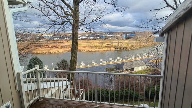 Building Photo - 205 Wayne St Unit 205 Wayne