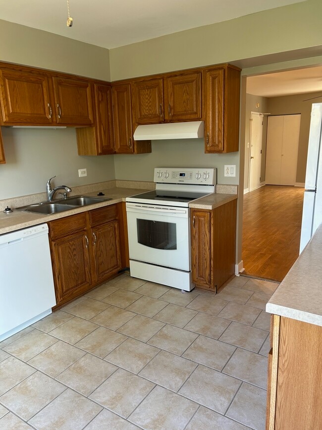 Photo - 5405 Chateau Dr Unidad 5