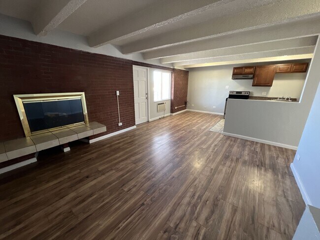 Photo - 2 Bedroom 1 Bathroom Apartment in Aurora Unit 307