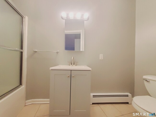 Photo - 211 Main St Unit 4