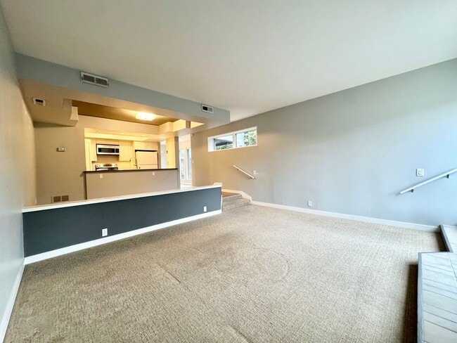 Photo - 1628 42nd Ave E Unit #A