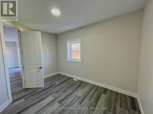 Photo - 319922 Kemble Rock Rd