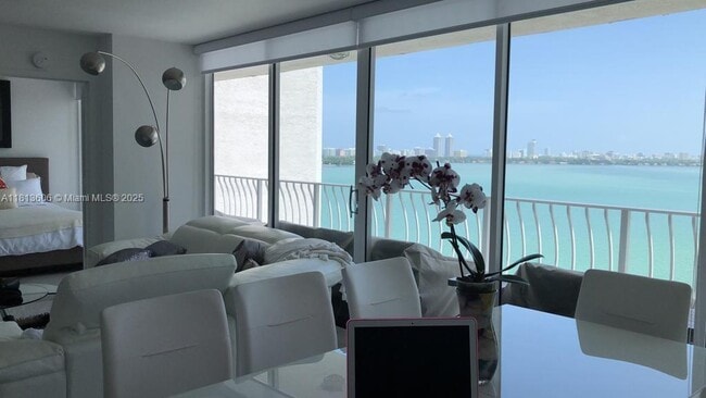 Photo - 7601 E Treasure Dr Condo Unit 1622