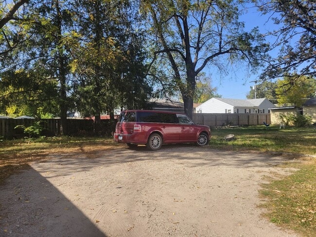 Photo - 605 11th St NW Unit #C Lower