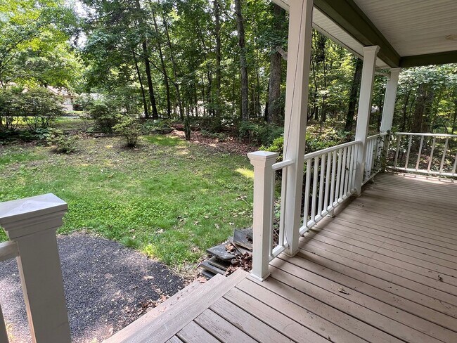 Photo - 678 Jefferson Dr