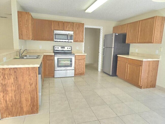 Photo - 618 Windrose Dr