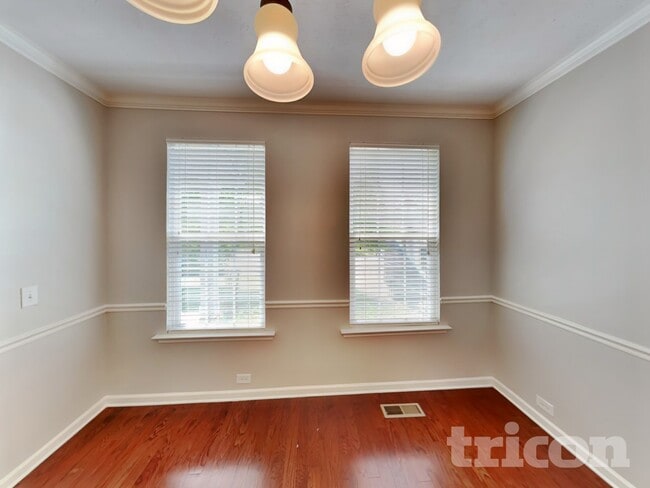 Photo - 6429 Sunnywood Dr