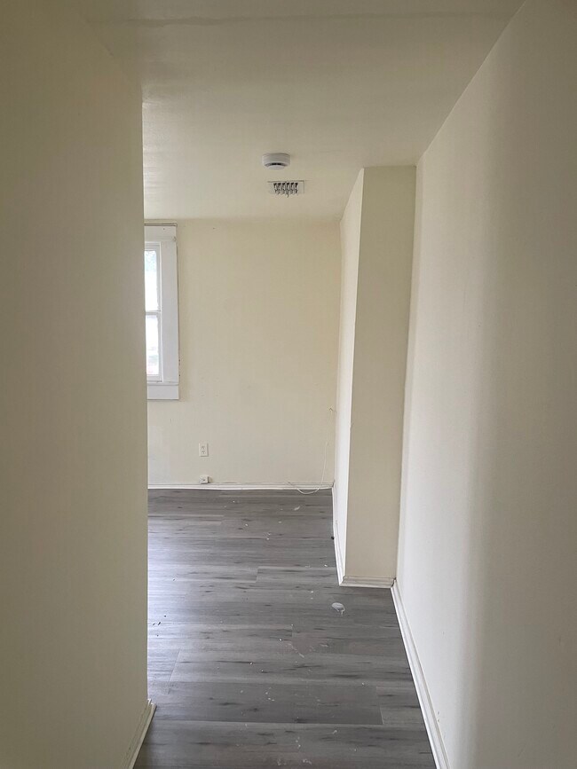 Photo - 446 S Texas Ave