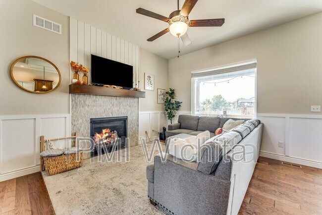 Photo - 4931 N Marblefalls St