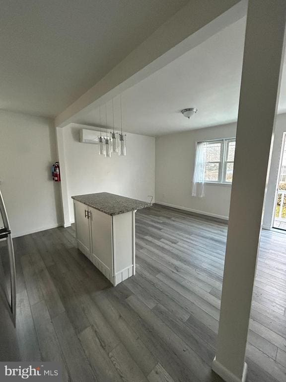 Photo - 102 E Cedar St