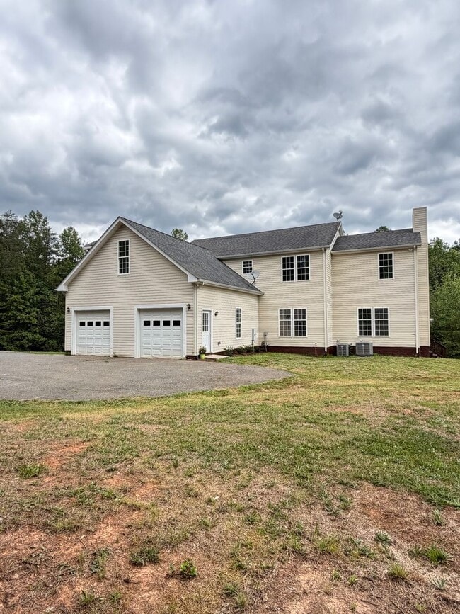 Photo - 106 Mountainside Drive