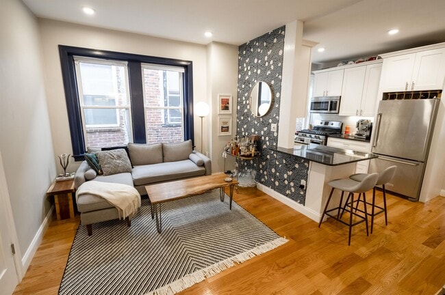 Photo - 81 Prince St