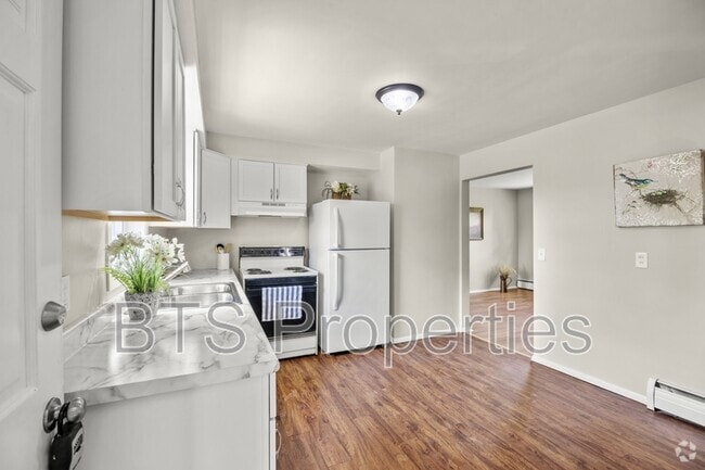 Building Photo - 305 N Pleasant View St Rental