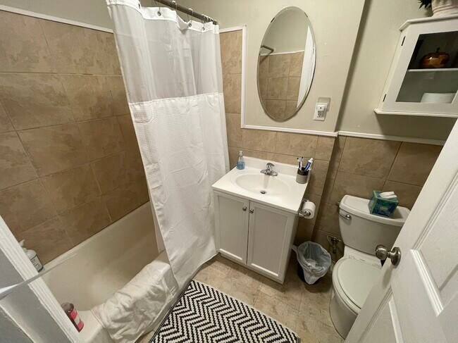 Photo - 591 Beacon St