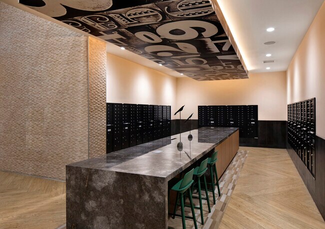 AMLI Park Broadway